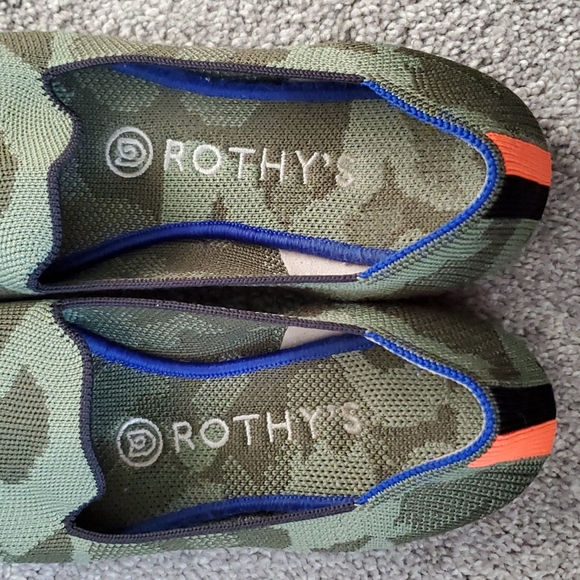 Rothys Camo Loafer Size 6.5 - Picture 4 of 9